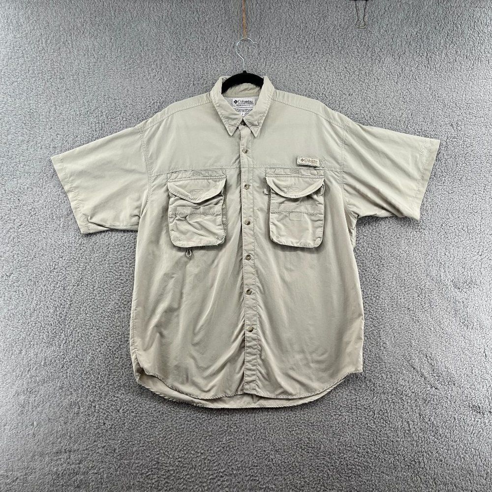 Columbia PFG Mens Size Medium Fishing Shirt Beige Vented Short Sleeve Vintage